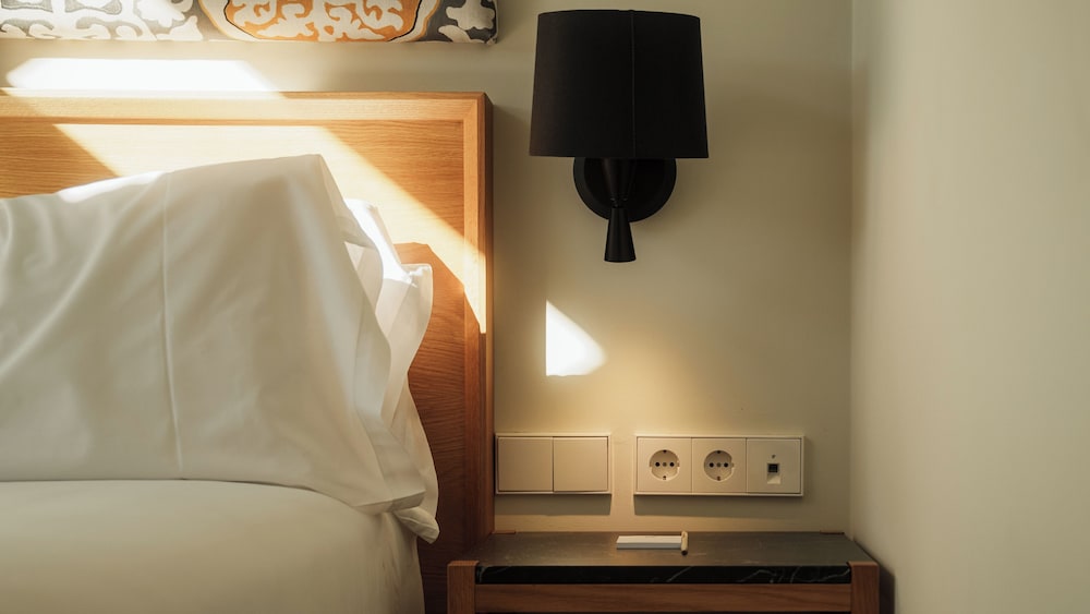 Hotel Estepona Plaza — Hotel rooms in Estepona, Andalusia
