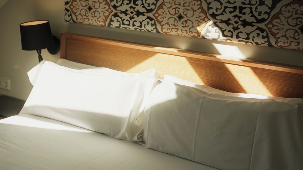 Hotel Estepona Plaza — Hotel rooms in Estepona, Andalusia