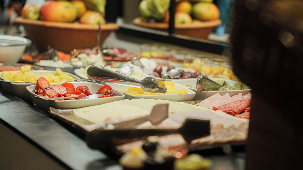 Hotel Estepona Plaza — Restaurant & bars in Estepona, Andalusia