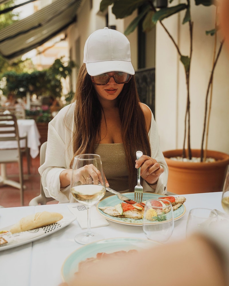 Hotel Estepona Plaza — Restaurant & bars in Estepona, Andalusia
