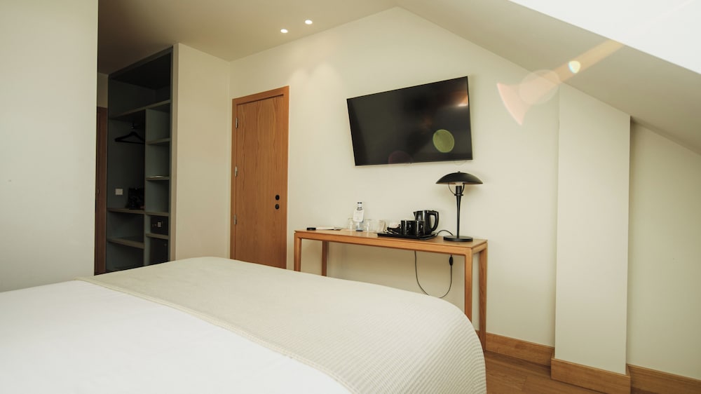 Hotel Estepona Plaza — Hotel rooms in Estepona, Andalusia