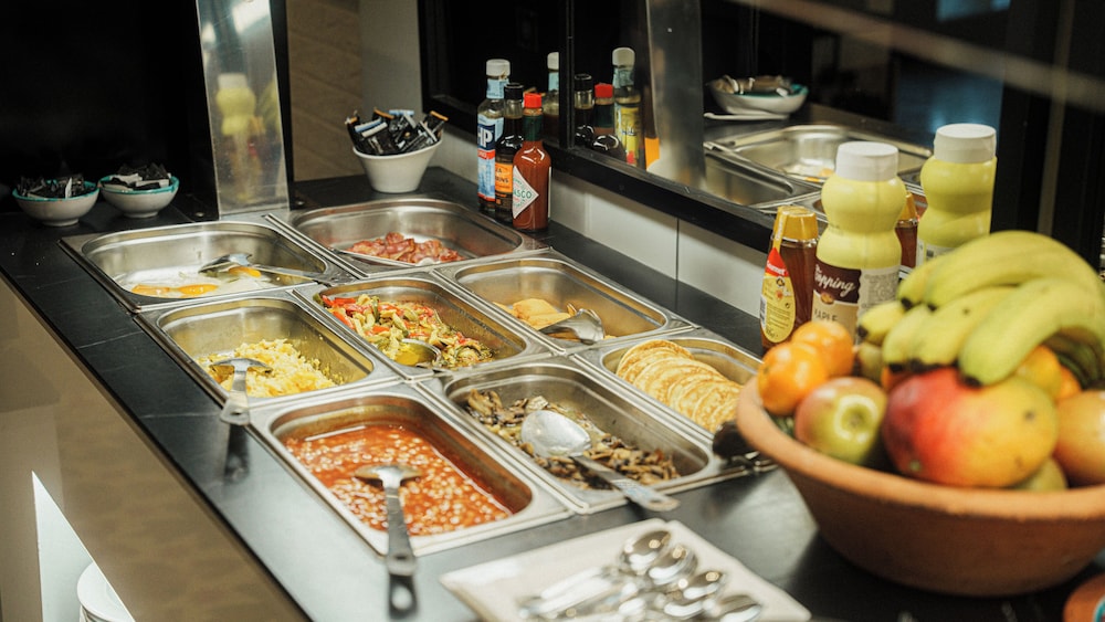 Hotel Estepona Plaza — Restaurant & bars in Estepona, Andalusia