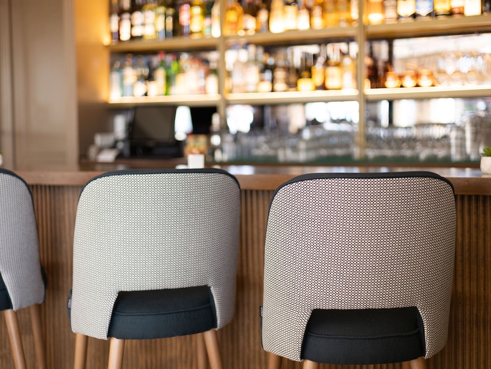 Senator Port Mahón — Restaurant & bars in Mahon, Balearic Islands