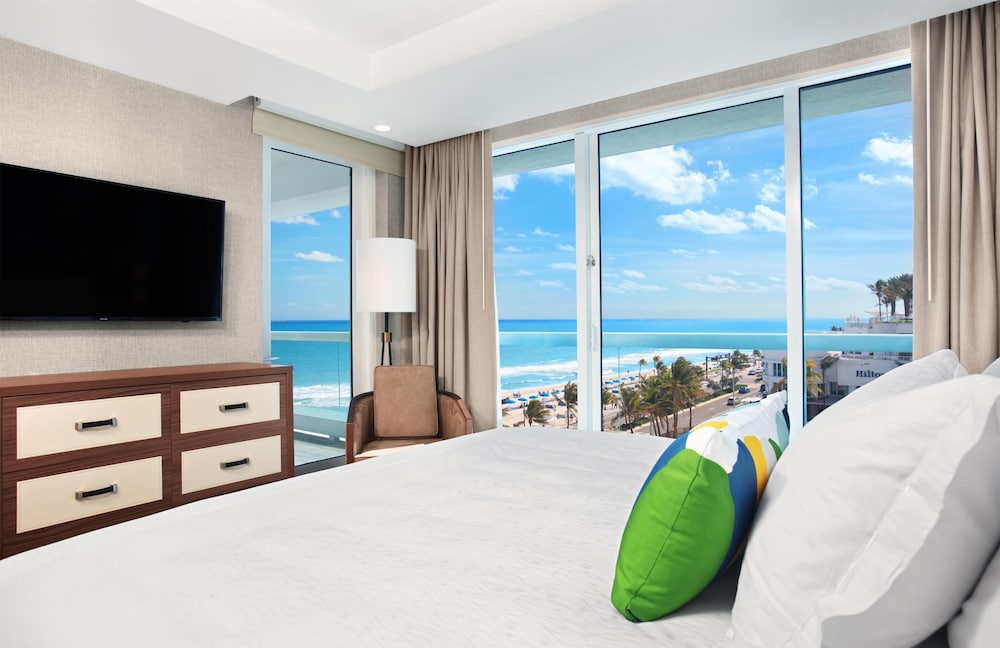 Conrad Fort Lauderdale Beach — Hotel rooms in Fort Lauderdale, Florida