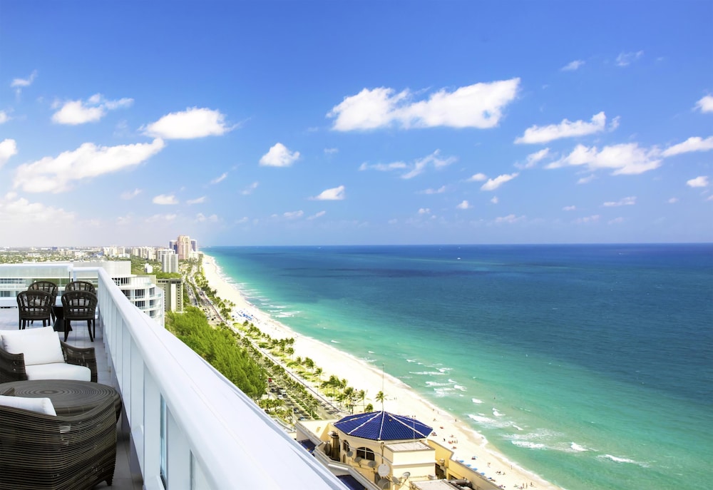 Conrad Fort Lauderdale Beach — Beach in Fort Lauderdale, Florida