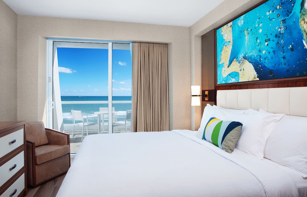 Conrad Fort Lauderdale Beach — Hotel rooms in Fort Lauderdale, Florida