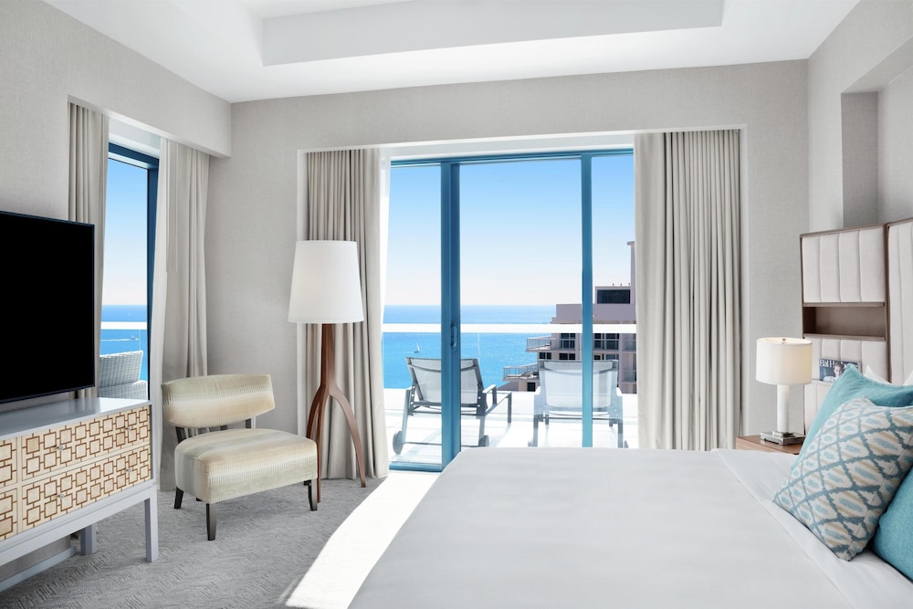 Conrad Fort Lauderdale Beach — Hotel rooms in Fort Lauderdale, Florida