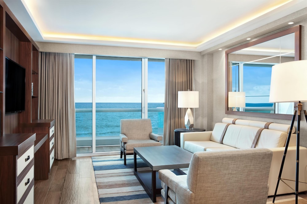 Conrad Fort Lauderdale Beach — Hotel rooms in Fort Lauderdale, Florida