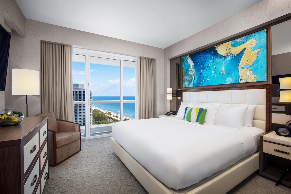 Conrad Fort Lauderdale Beach — Hotel rooms in Fort Lauderdale, Florida