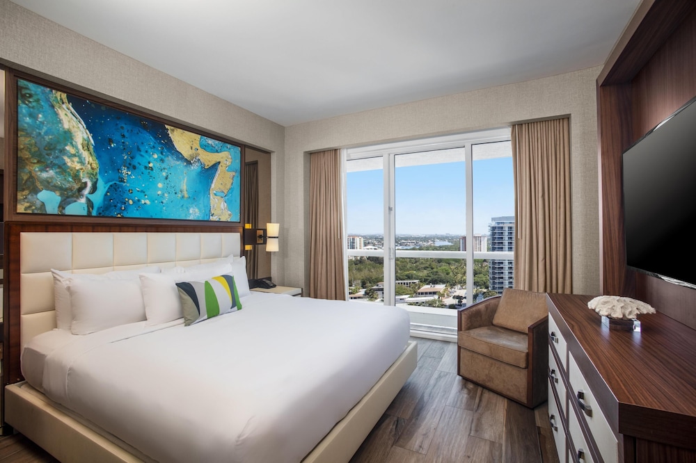 Conrad Fort Lauderdale Beach — Hotel rooms in Fort Lauderdale, Florida