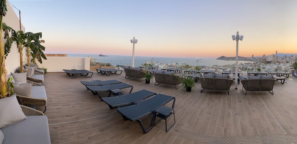 Hotel Primavera Park **** Superior — Restaurant & bars in Benidorm, Valencian Community