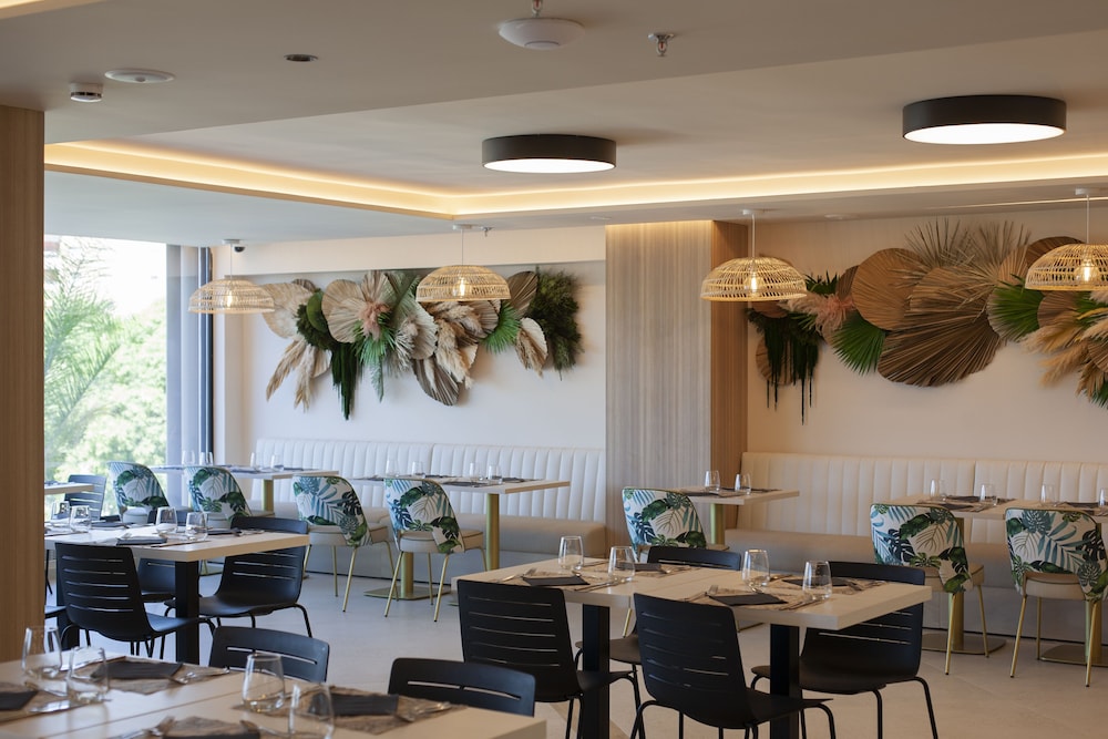 Hotel Primavera Park **** Superior — Restaurant & bars in Benidorm, Valencian Community