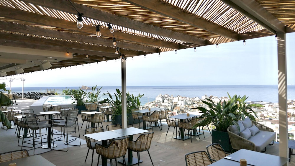 Hotel Primavera Park **** Superior — Restaurant & bars in Benidorm, Valencian Community