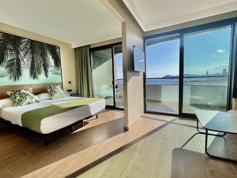 Hotel Primavera Park **** Superior — Hotel rooms in Benidorm, Valencian Community