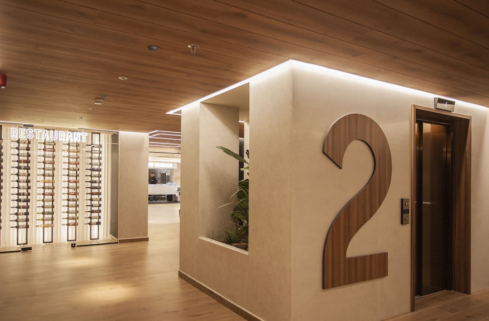 Hotel Primavera Park **** Superior — Hotel building in Benidorm, Valencian Community