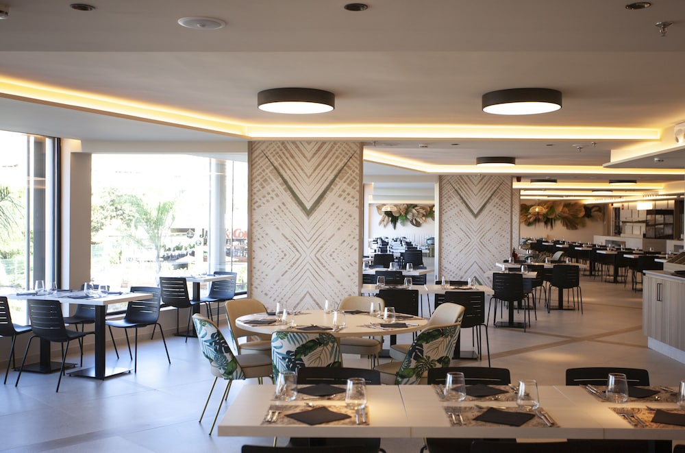 Hotel Primavera Park **** Superior — Restaurant & bars in Benidorm, Valencian Community