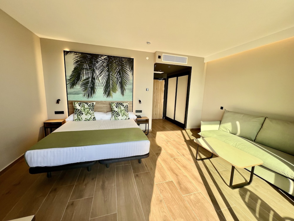 Hotel Primavera Park **** Superior — Hotel rooms in Benidorm, Valencian Community