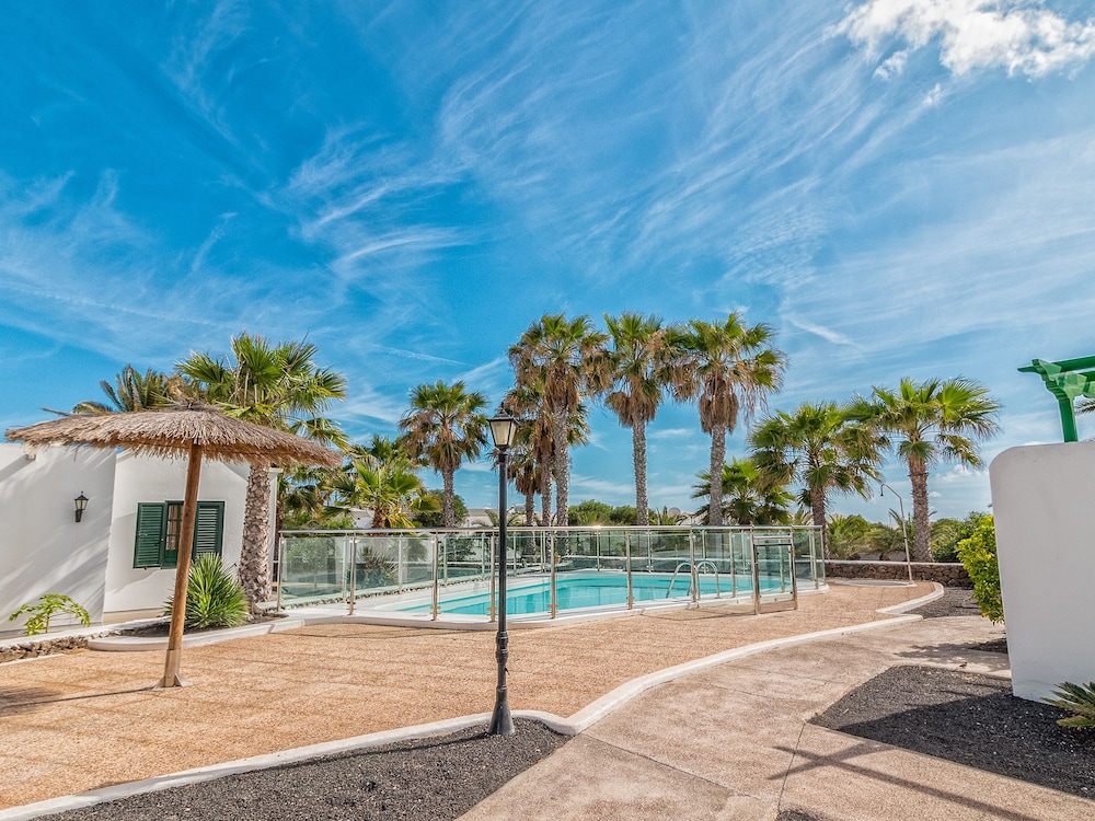 Apartamentos LIVVO Las Gaviotas — Swimming pool in Puerto del Carmen, Canary Islands