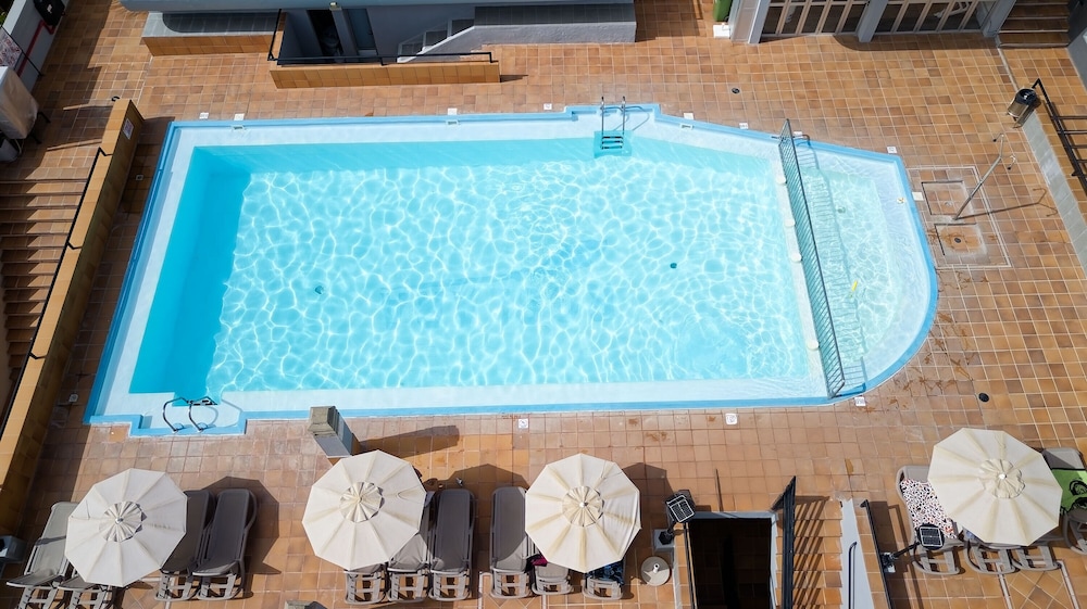 Ura Roslara — Swimming pool in Puerto Rico, Canary Islands