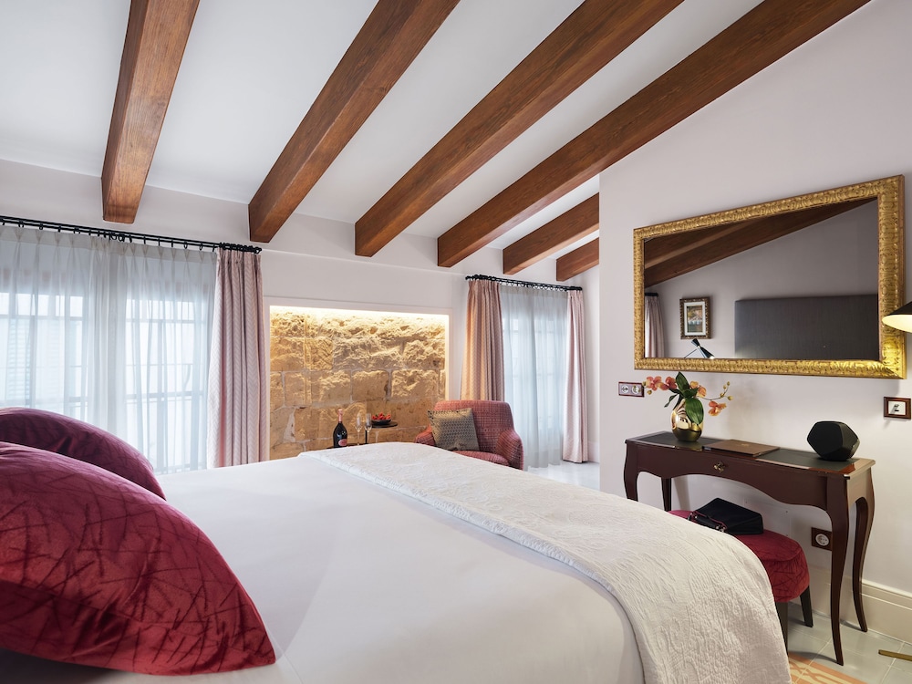 Hotel Glòria de Sant Jaume — Hotel rooms in Palma de Mallorca, Balearic Islands