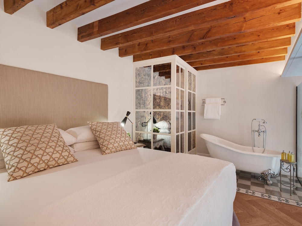 Hotel Glòria de Sant Jaume — Hotel rooms in Palma de Mallorca, Balearic Islands