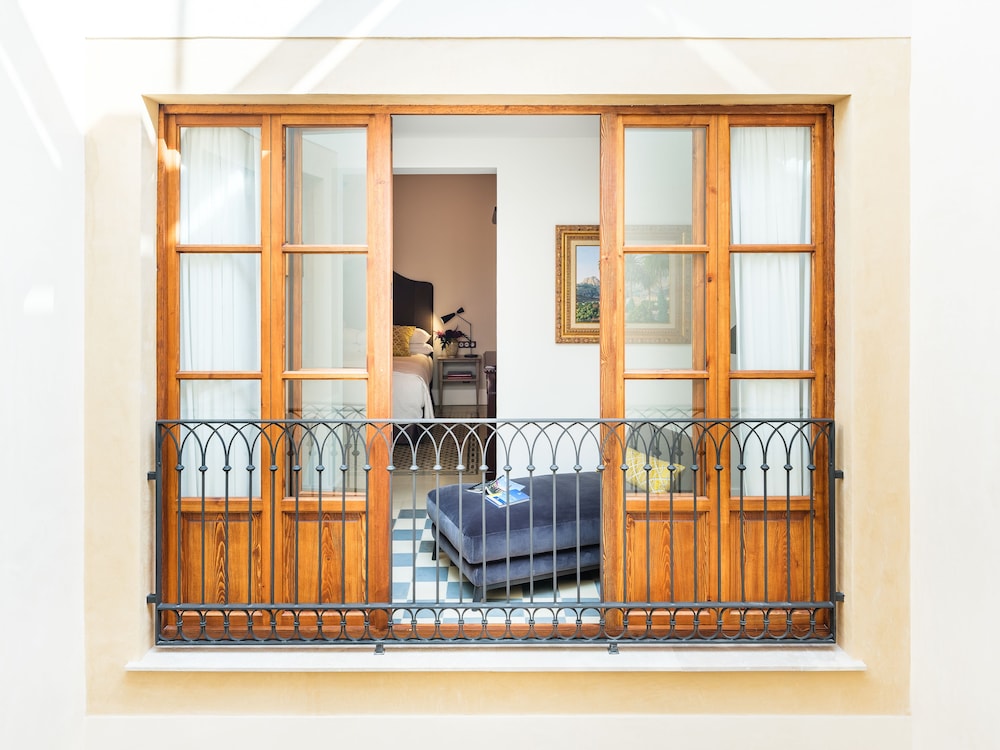 Hotel Glòria de Sant Jaume — Hotel rooms in Palma de Mallorca, Balearic Islands