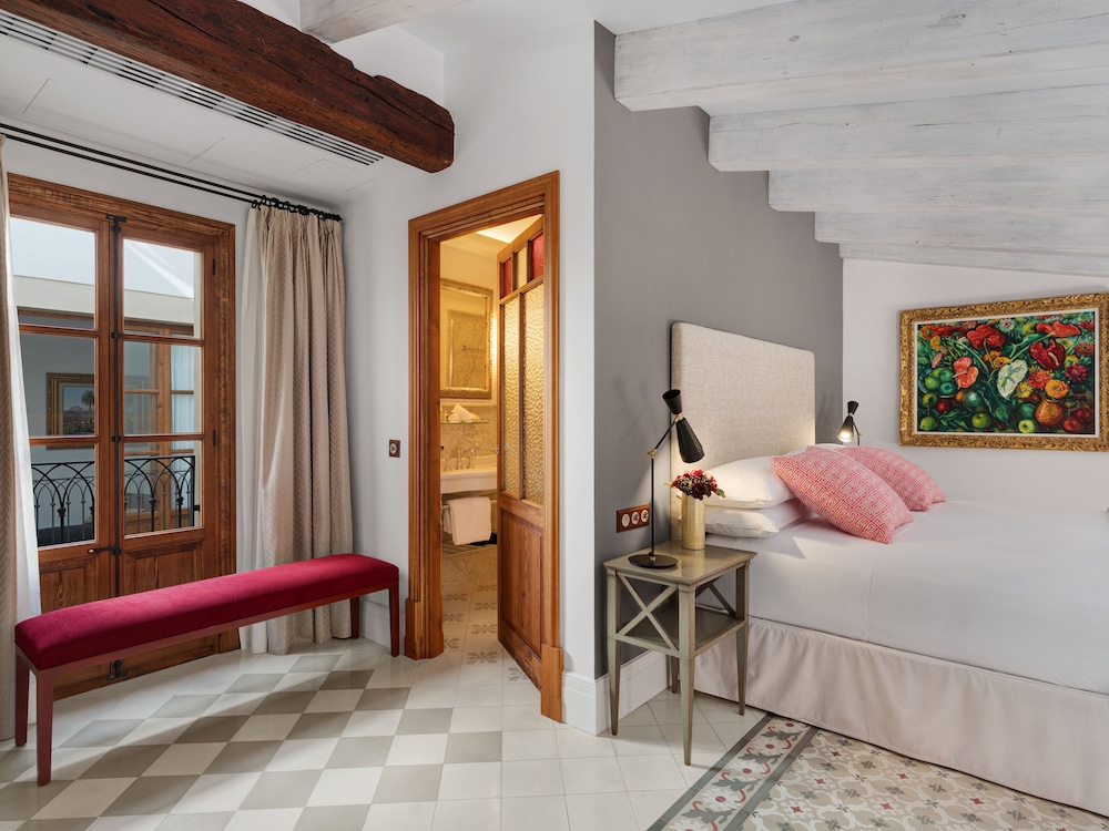 Hotel Glòria de Sant Jaume — Hotel rooms in Palma de Mallorca, Balearic Islands