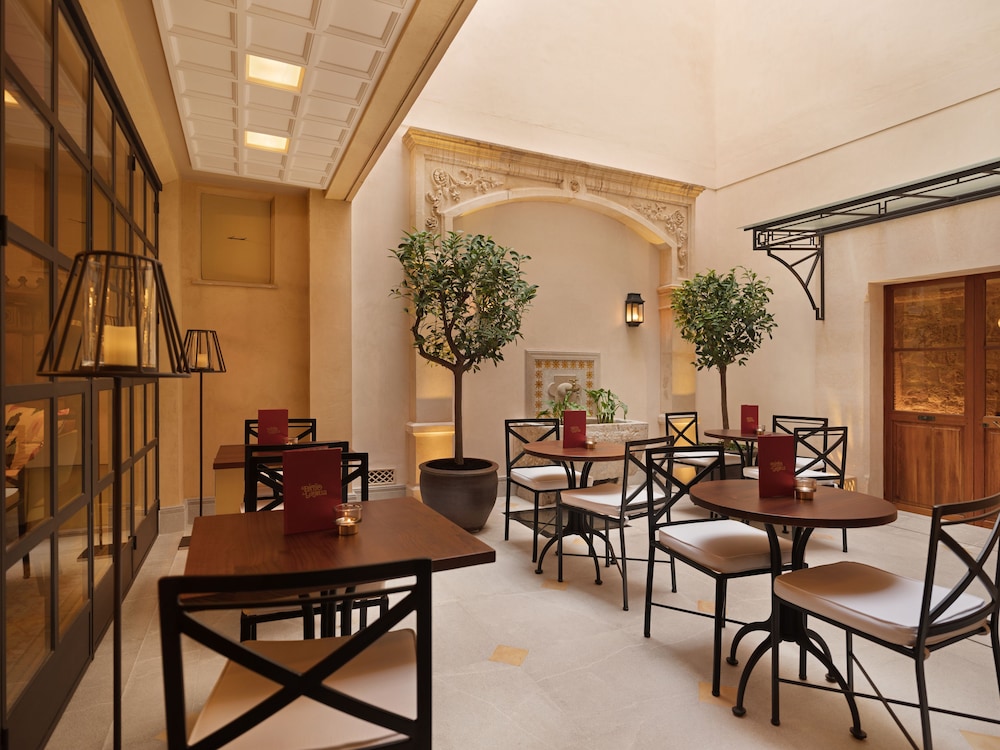 Hotel Glòria de Sant Jaume — Restaurant & bars in Palma de Mallorca, Balearic Islands