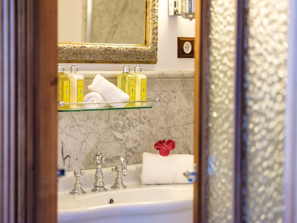 Hotel Glòria de Sant Jaume — Hotel rooms in Palma de Mallorca, Balearic Islands