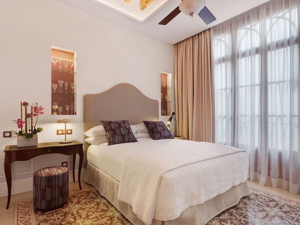 Hotel Glòria de Sant Jaume — Hotel rooms in Palma de Mallorca, Balearic Islands