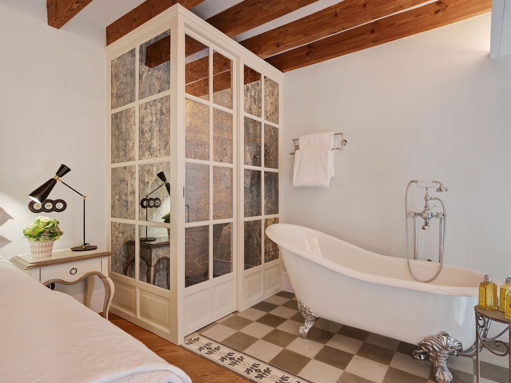 Hotel Glòria de Sant Jaume — Hotel rooms in Palma de Mallorca, Balearic Islands