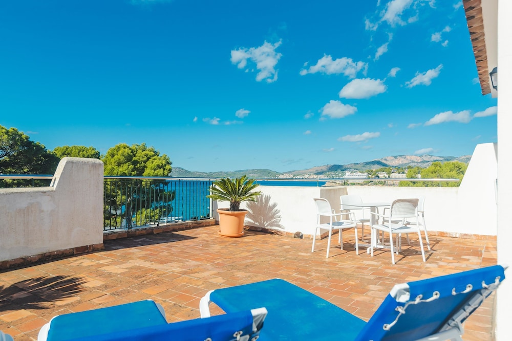 Flipflop Surfing Playa Apartments — Attractions in the area in Santa Ponca, Balearic Islands