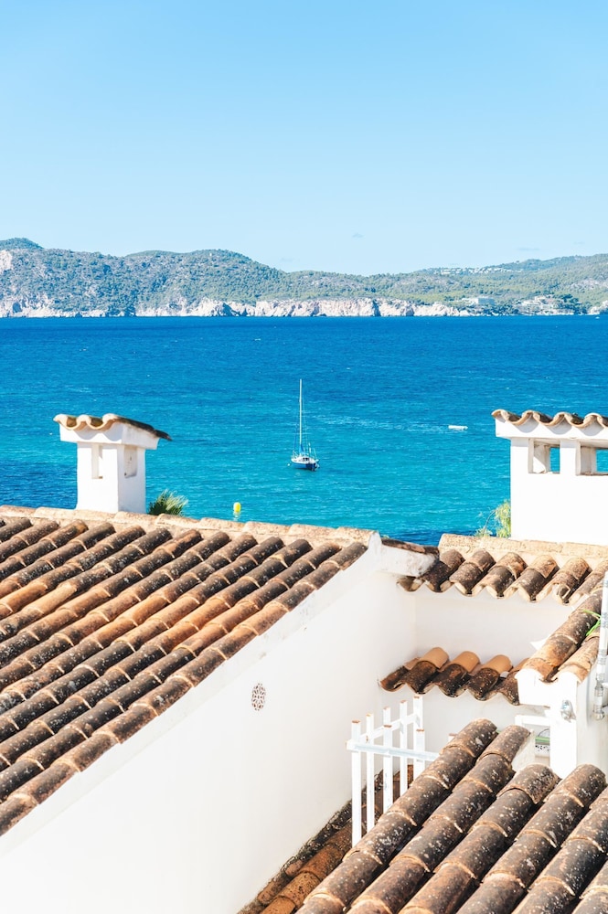 Flipflop Surfing Playa Apartments — Attractions in the area in Santa Ponca, Balearic Islands