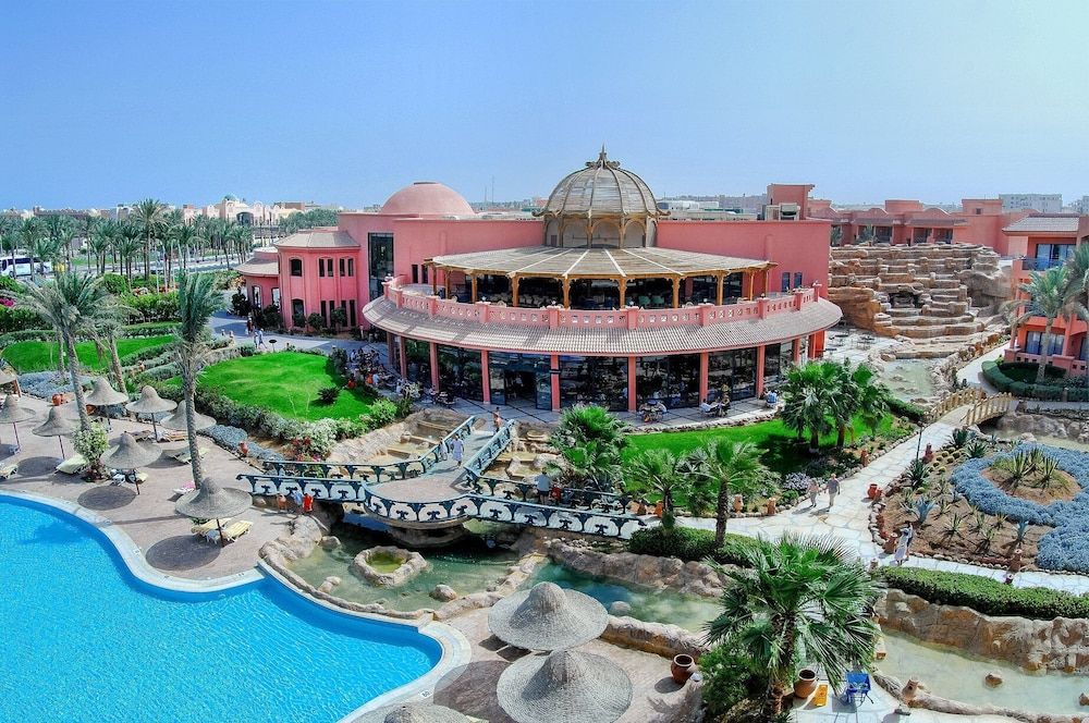 Parrotel Aquapark Resort image
