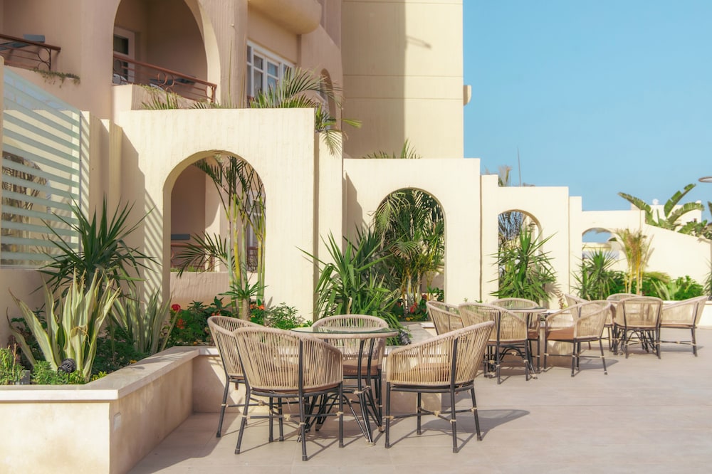 Sunny Days Mirette Family Resort - All inclusive — Hotel building in Hurghada, Red Sea