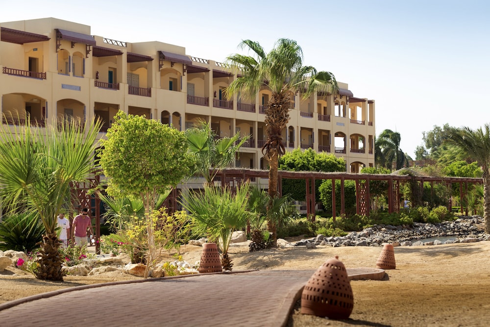 ROBINSON SOMA BAY — Hotel building in Soma Bay, Red Sea