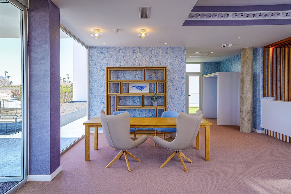 Hotel Cordial Marina Blanca — Hotel building in Playa Blanca, Canary Islands