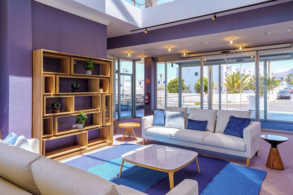 Hotel Cordial Marina Blanca — Hotel rooms in Playa Blanca, Canary Islands