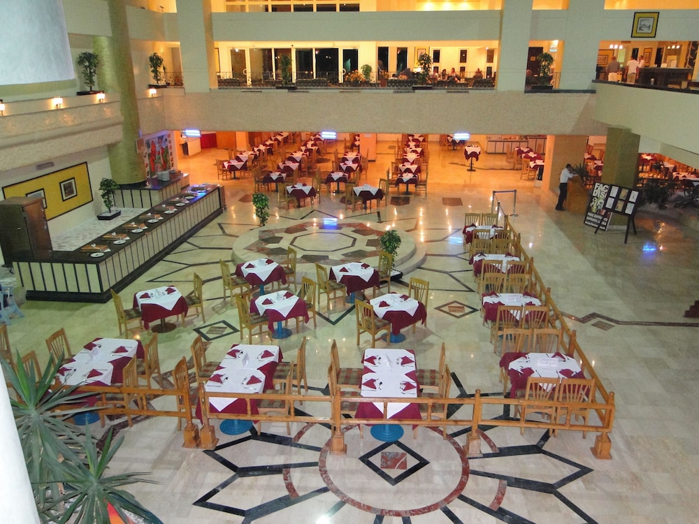 Sharm Holiday Resort — Restaurant in Sharm El Sheikh, Red Sea