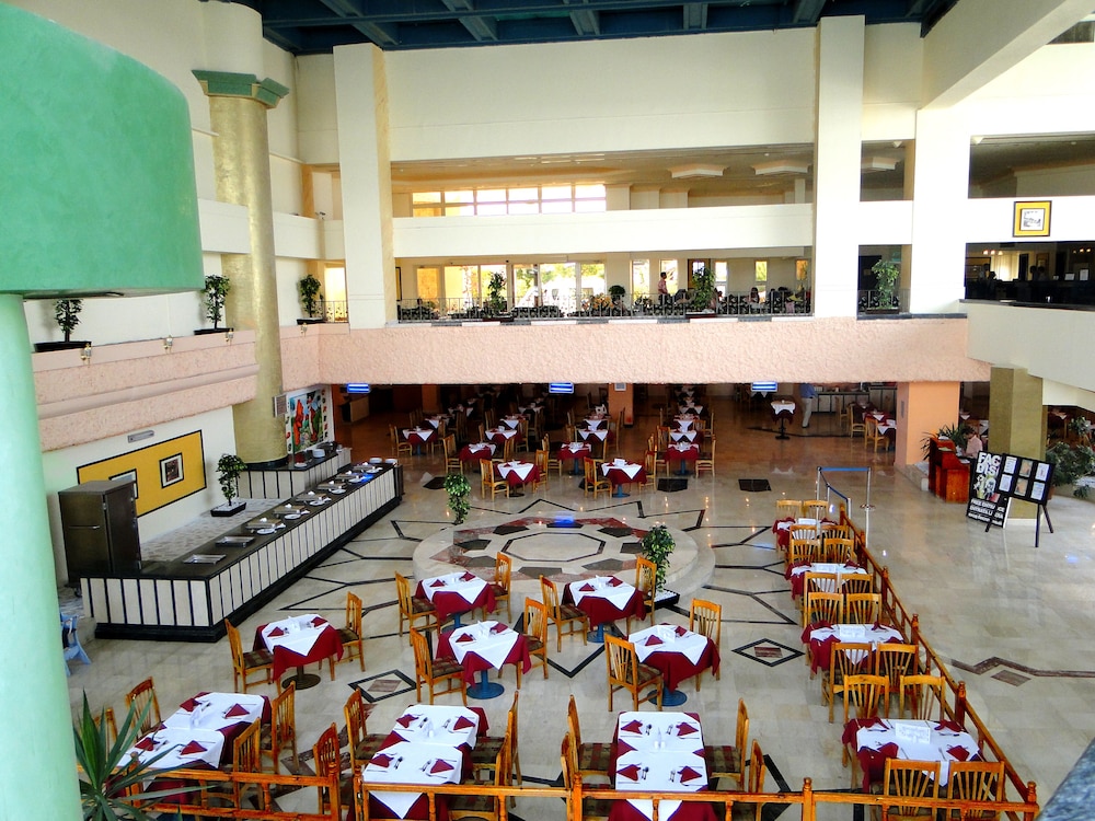 Sharm Holiday Resort — Restaurant in Sharm El Sheikh, Red Sea