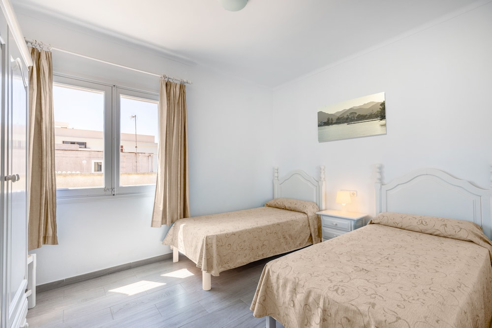 Hoposa Panorama — Hotel rooms in Puerto Pollensa, Balearic Islands