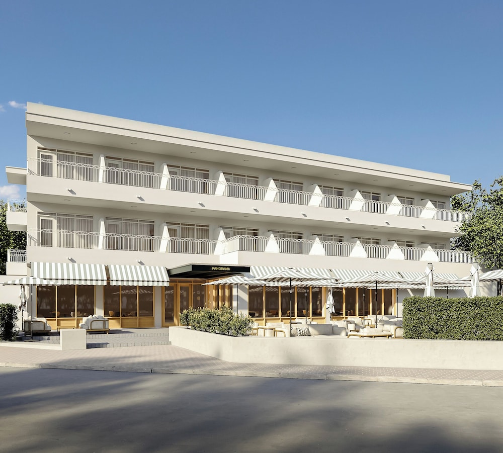 Hoposa Panorama — Hotel building in Puerto Pollensa, Balearic Islands
