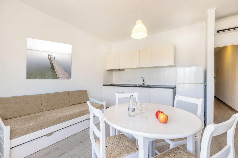 Hoposa Panorama — Hotel rooms in Puerto Pollensa, Balearic Islands