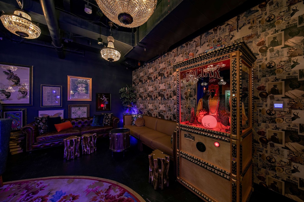 The Wayfarer Downtown LA, Tapestry Collection by Hilton — Restaurant & bars in Los Angeles, California