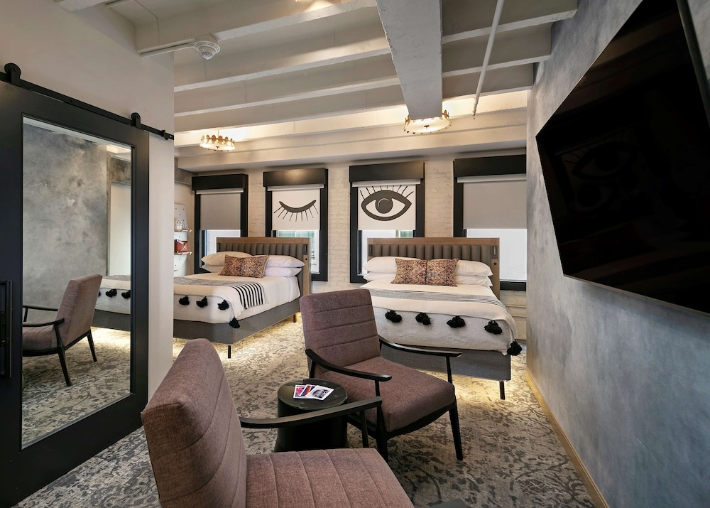 The Wayfarer Downtown LA, Tapestry Collection by Hilton — Hotel rooms in Los Angeles, California