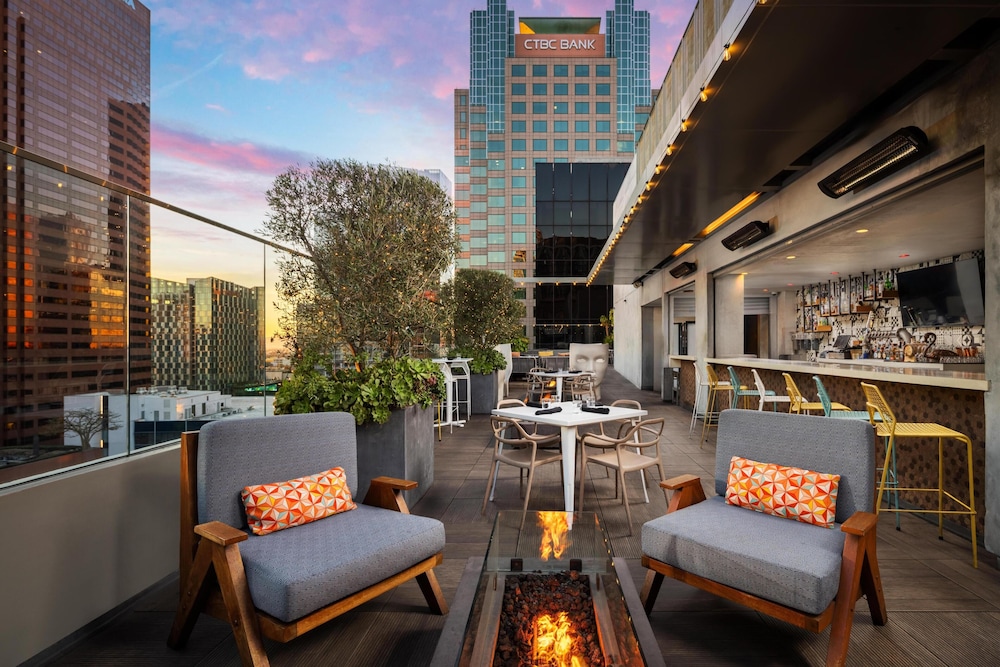 The Wayfarer Downtown LA, Tapestry Collection by Hilton — Restaurant & bars in Los Angeles, California