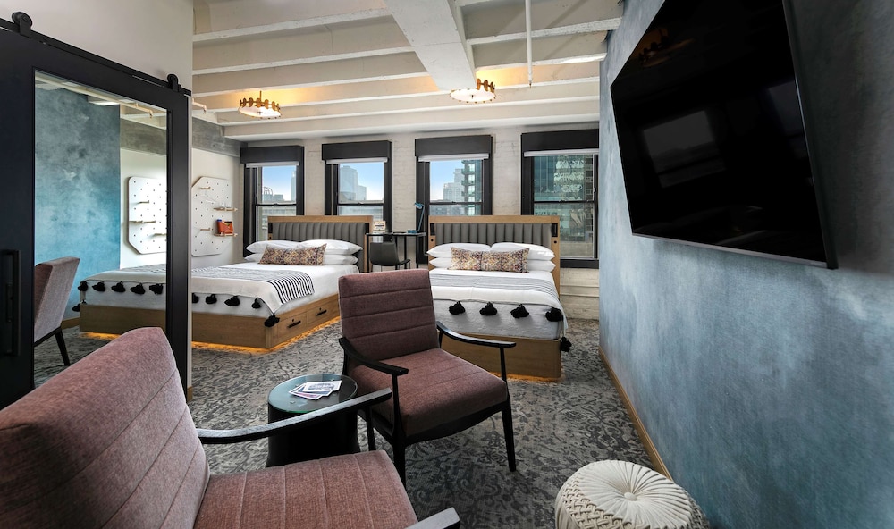 The Wayfarer Downtown LA, Tapestry Collection by Hilton — Hotel rooms in Los Angeles, California