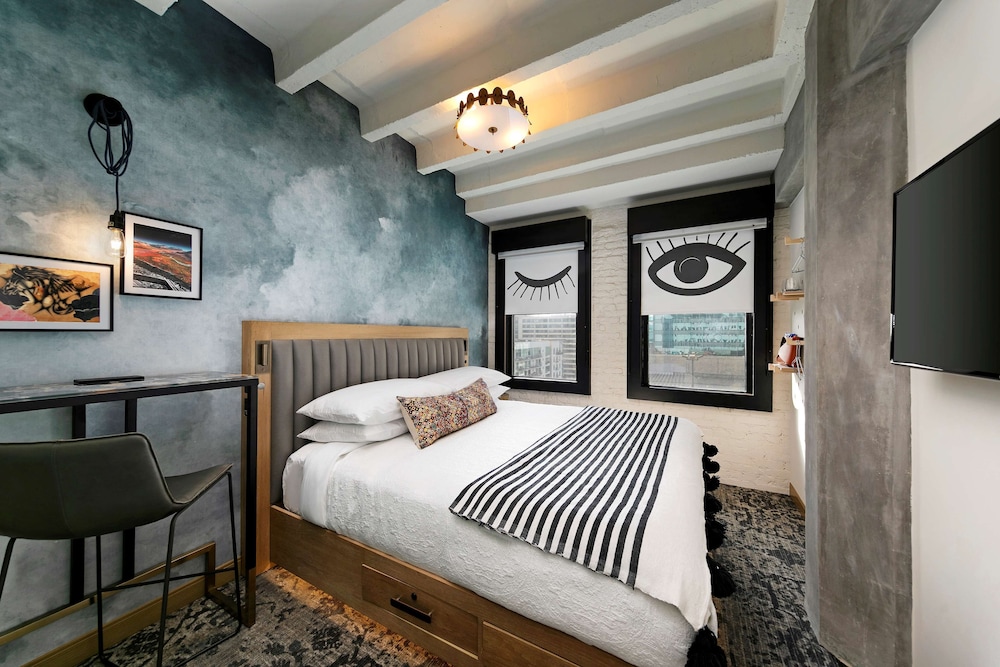 The Wayfarer Downtown LA, Tapestry Collection by Hilton — Hotel rooms in Los Angeles, California