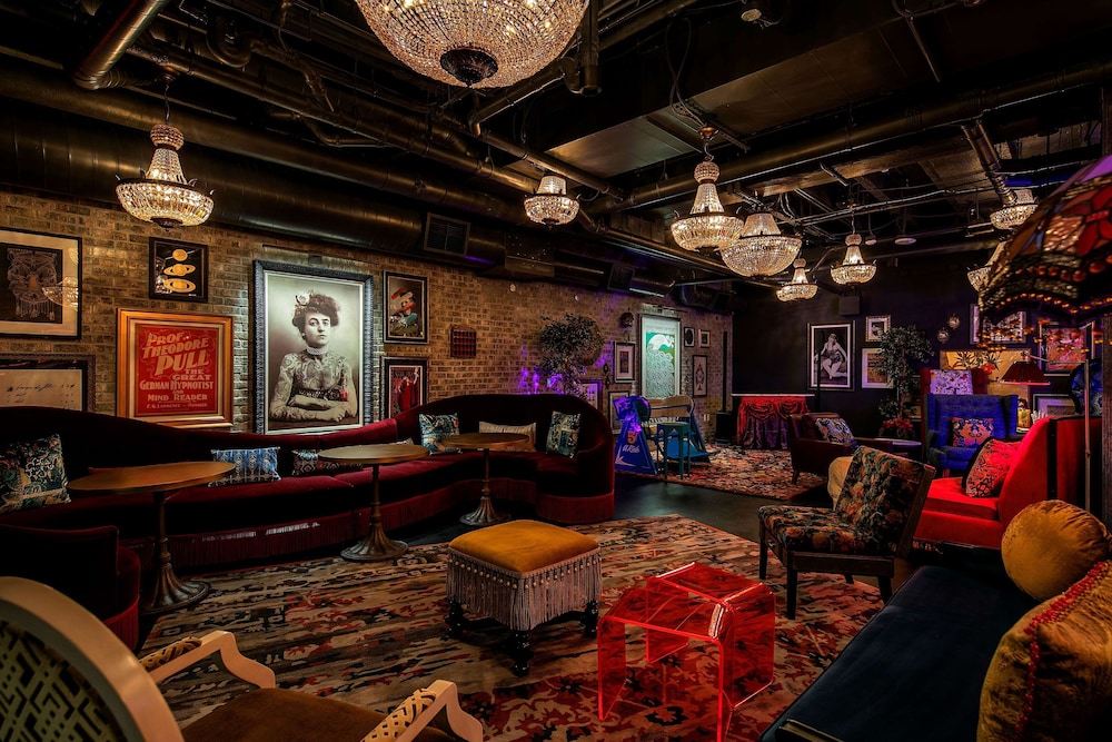 The Wayfarer Downtown LA, Tapestry Collection by Hilton — Restaurant & bars in Los Angeles, California