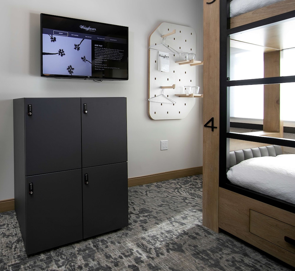 The Wayfarer Downtown LA, Tapestry Collection by Hilton — Hotel rooms in Los Angeles, California